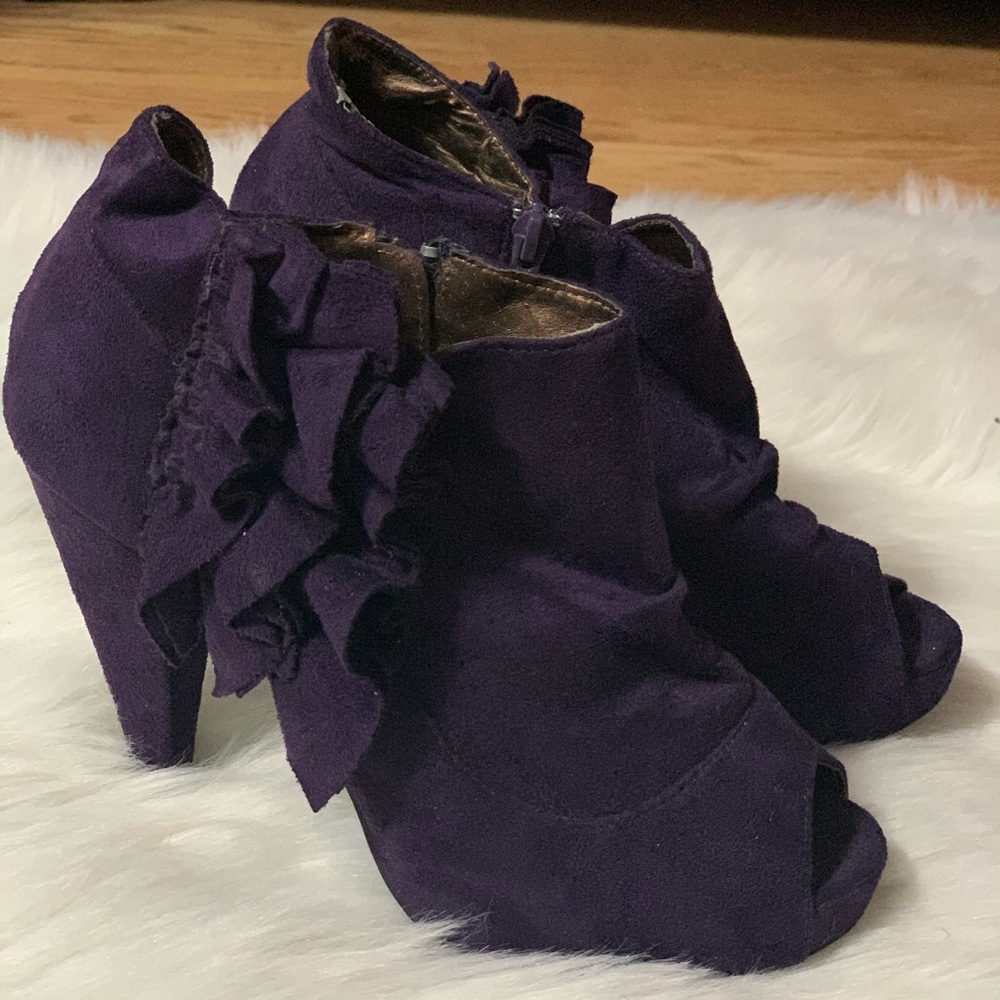 Peep toe booties